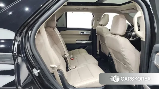 Ford Explorer 6th Generation 2023 Черный из Кореи, фото 3