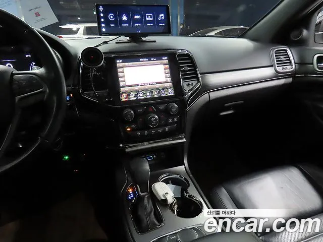 Jeep Grand Cherokee id 2546188 из Кореи 3