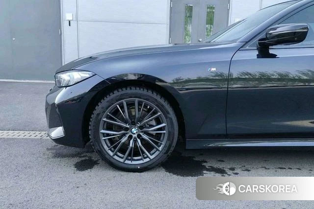 BMW 3 series 2025 Черный из Китая, фото 3