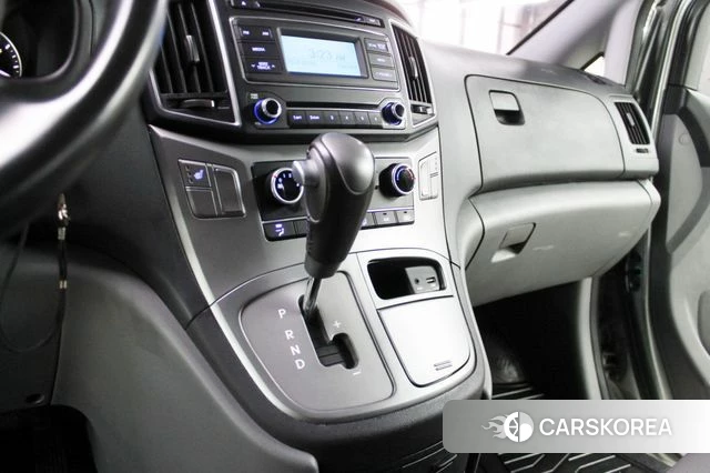 Hyundai The New Grand Starex 2018 Серебристо-серый из Кореи, фото 3