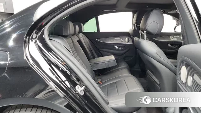 Mercedes-Benz E-Class W213 2022 Черный из Кореи, фото 3