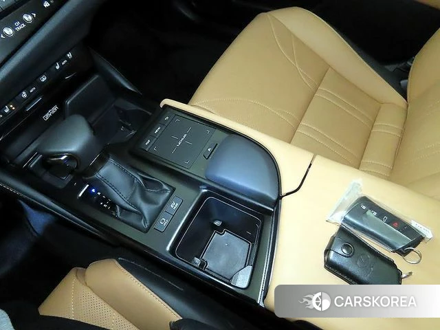 Lexus ES300h 7th generation 2021 Серый из Кореи, фото 3