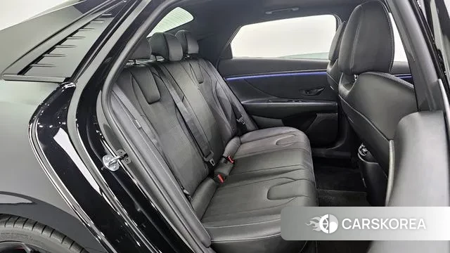 Hyundai The New Avante (CN7) 2024 Черный из Кореи, фото 3