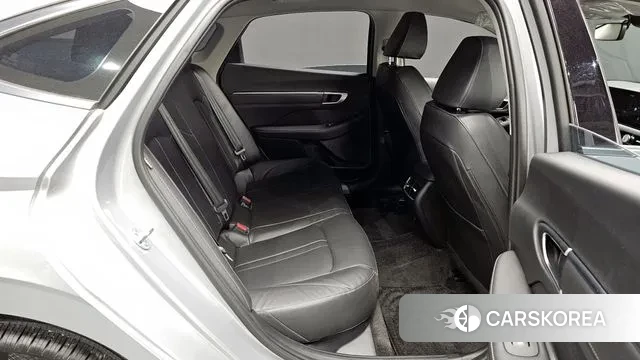 Hyundai Sonata D Edge (DN8) 2025 Серебряный из Кореи, фото 3