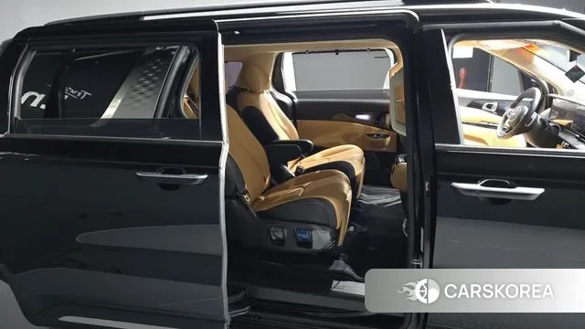 Kia Carnival 4th generation 2023 Черный из Кореи, фото 3