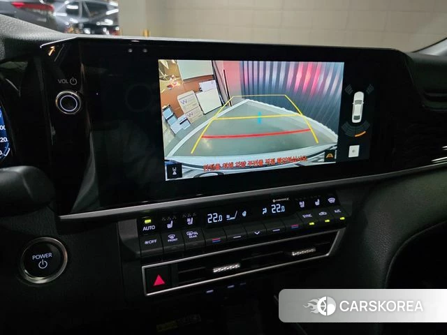 Toyota Camry (XV80) 2025 Белый из Кореи, фото 3