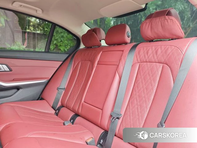 BMW 3 series 2022 Черный из Китая, фото 3