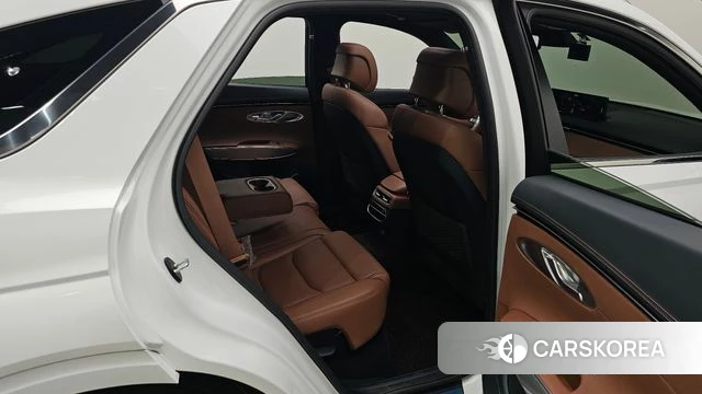 Genesis GV70 2023 Белый из Кореи, фото 3