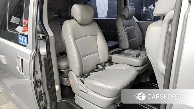 Hyundai Grand Starex 2018 Серебряный из Кореи, фото 3