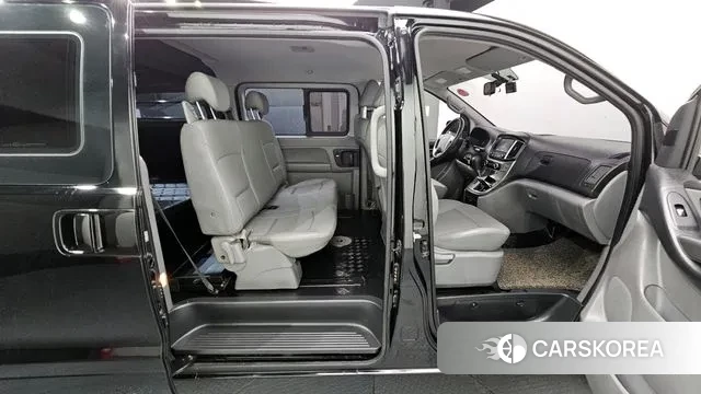 Hyundai The New Grand Starex 2018 Черный из Кореи, фото 3