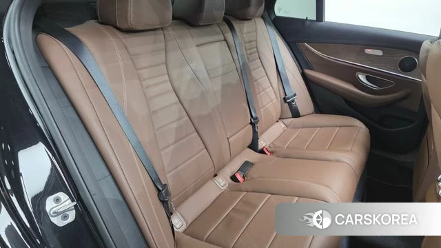 Mercedes-Benz E-Class W213 2021 Черный из Кореи, фото 3