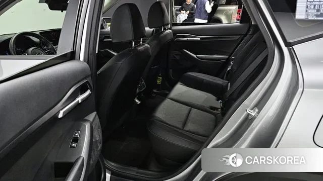 Kia Seltos 2019 Серебристо-серый из Кореи, фото 3