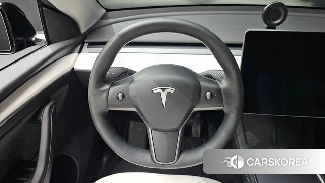 Tesla Model Y 2023 Черный из Кореи, фото 3