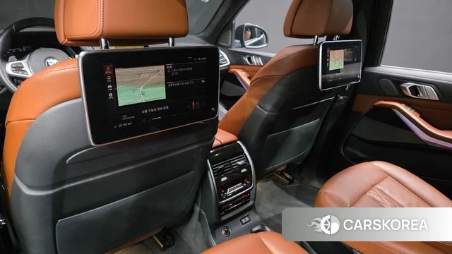 BMW X7 (G07) 2022 Черный из Кореи, фото 3
