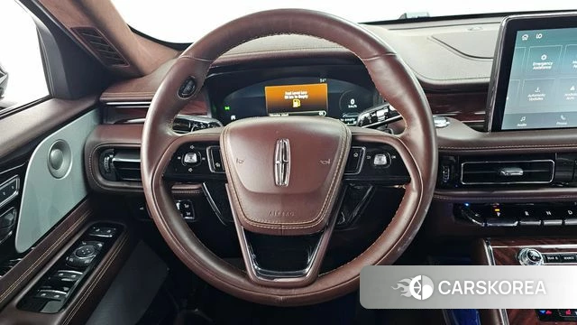 Lincoln Aviator 2nd generation 2023 Черный из Кореи, фото 3