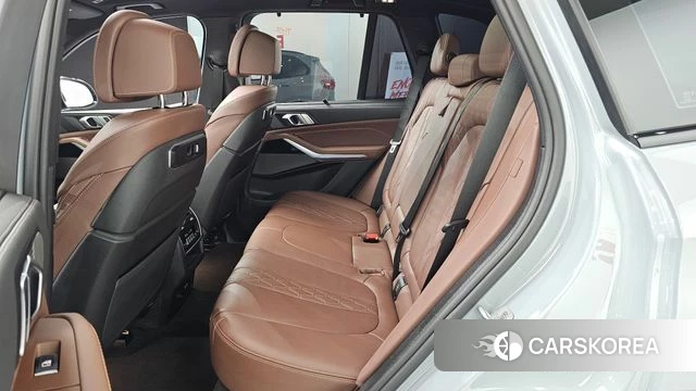 BMW X5 (G05) 2025 Серебристо-серый из Кореи, фото 3