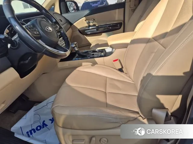 Kia The New Carnival 2019 Белый из Кореи, фото 3