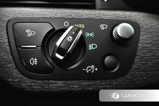 Audi A4 (B9) 2019 Черный из Кореи, фото 3