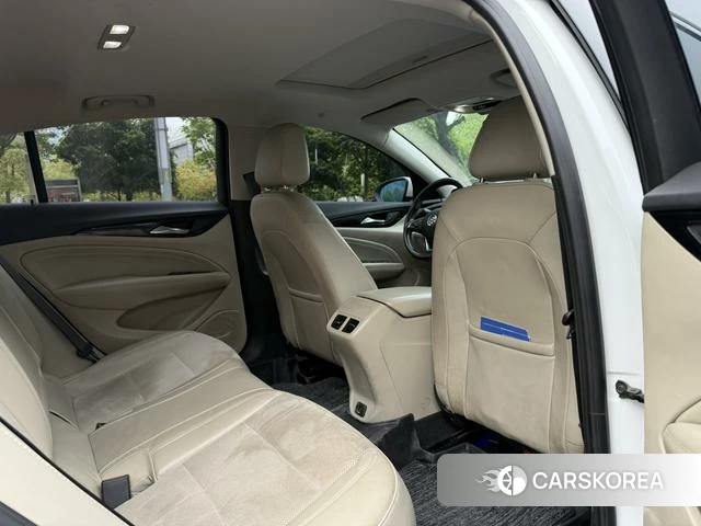 Buick Regal 2018 Белый из Китая, фото 3