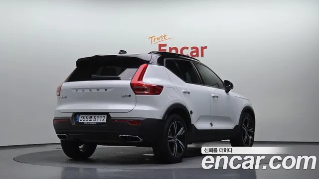Volvo XC40 2019 Белый из Кореи, фото 3