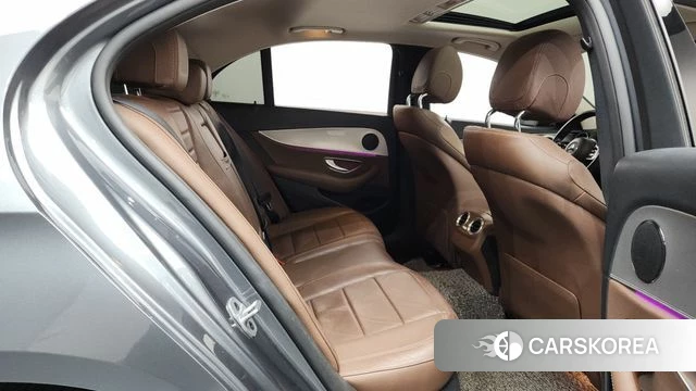 Mercedes-Benz E-Class W213 2019 Серый из Кореи, фото 3