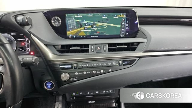 Lexus ES300h 7th generation 2021 Серый из Кореи, фото 3