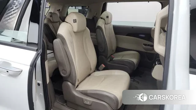 Kia Carnival 4th generation 2022 Белый из Кореи, фото 3