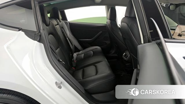 Tesla Model 3 2022 Белый из Кореи, фото 3