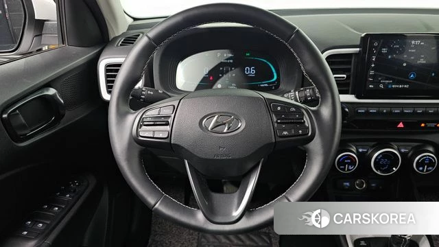 Hyundai Venue 2023 Белый из Кореи, фото 3