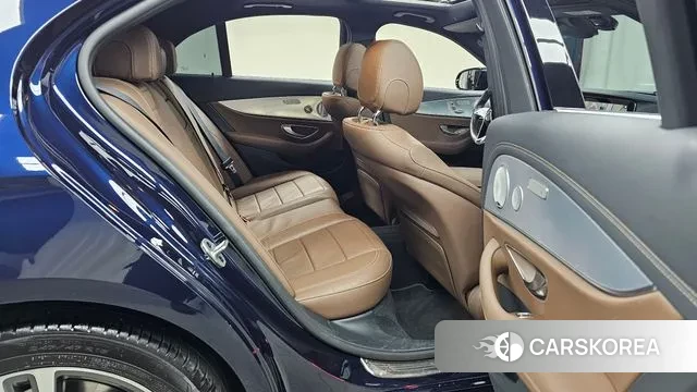 Mercedes-Benz E-Class W213 2021 Синий из Кореи, фото 3