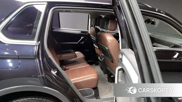 Volkswagen Tiguan second Generation 2018 Черный из Кореи, фото 3