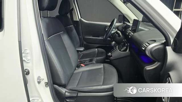 Hyundai Casper 2023 Белый из Кореи, фото 3