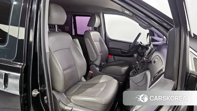 Hyundai The New Grand Starex 2018 Черный из Кореи, фото 3