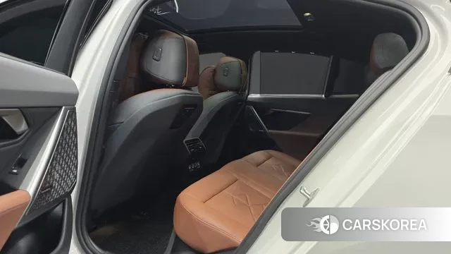 BMW i5 (G60) 2023 Белый из Кореи, фото 3