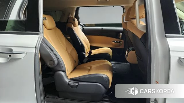 Kia Carnival 4th generation 2023 Белый из Кореи, фото 3