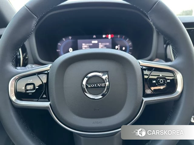 Volvo S60 2025 Белый из Китая, фото 3
