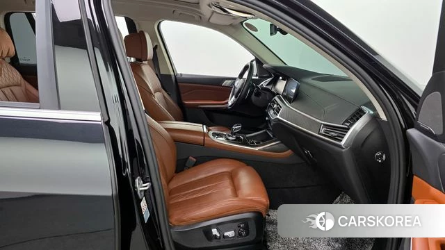 BMW X7 (G07) 2021 Черный из Кореи, фото 3