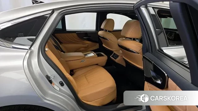 Lexus LS500 5th generation 2023 Серебряный из Кореи, фото 3