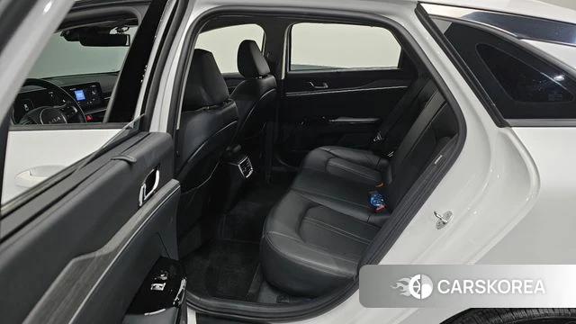 Kia The New K5 3rd generation 2024 Белый из Кореи, фото 3