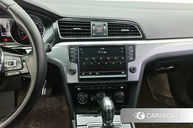 Volkswagen Lingdu 2019 Белый из Китая, фото 3
