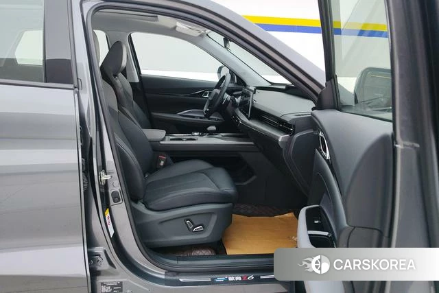 Changan Z6 2023 Темно-серый из Китая, фото 3