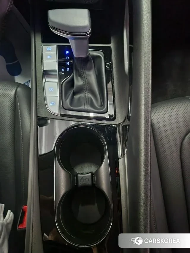 Hyundai Avante Hybrid (CN7) 2021 Белый из Кореи, фото 3