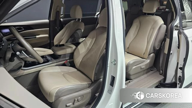 Kia Carnival 4th generation 2023 Белый из Кореи, фото 3