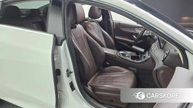 Mercedes-Benz CLS-Class C257 2019 Белый из Кореи, фото 3