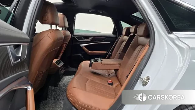 Audi A6 (C8) 2023 Белый из Кореи, фото 3