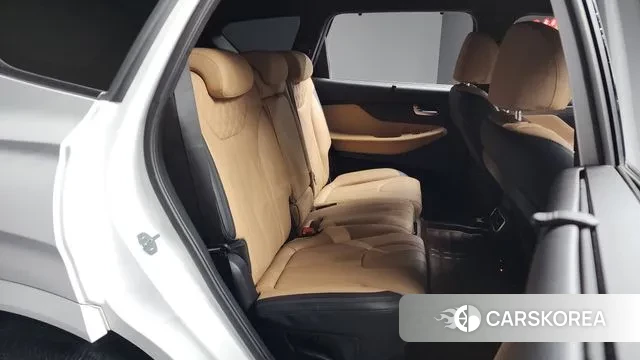 Hyundai The New Santa Fe 2023 Белый из Кореи, фото 3