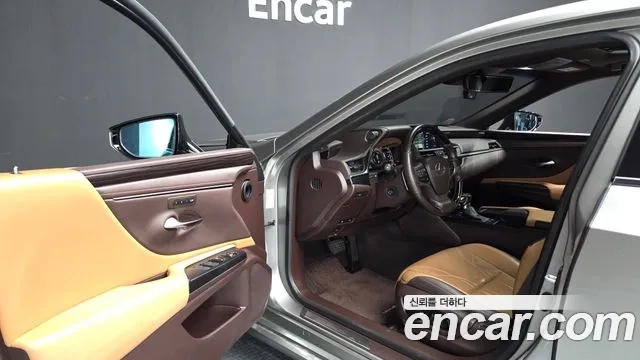 Lexus ES300h 7th generation id 2917695 из Кореи 3