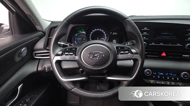 Hyundai Avante Hybrid (CN7) 2022 Белый из Кореи, фото 3