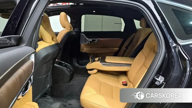 Volvo S90 2022 Черный из Кореи, фото 3