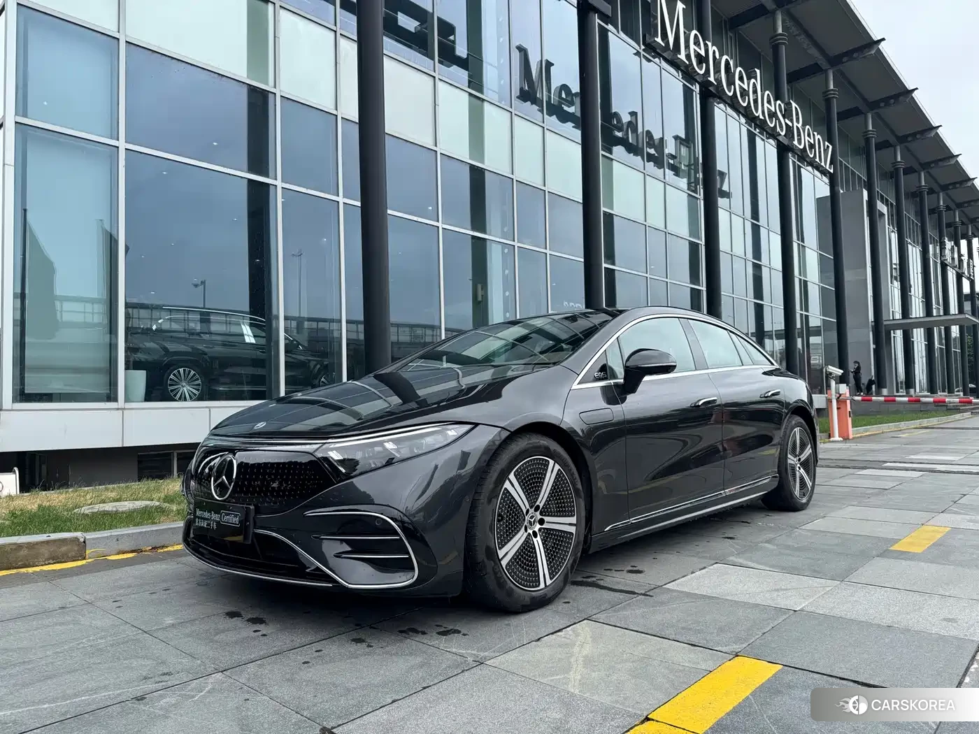 Mercedes-Benz EQS 2024 Silver/gray из Китая, фото 3